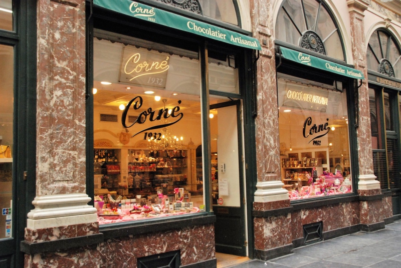 vente-CLANS-min_chocolate_chocolaterie_shop_luxury_chic_gallery_brussels_belgium-558146